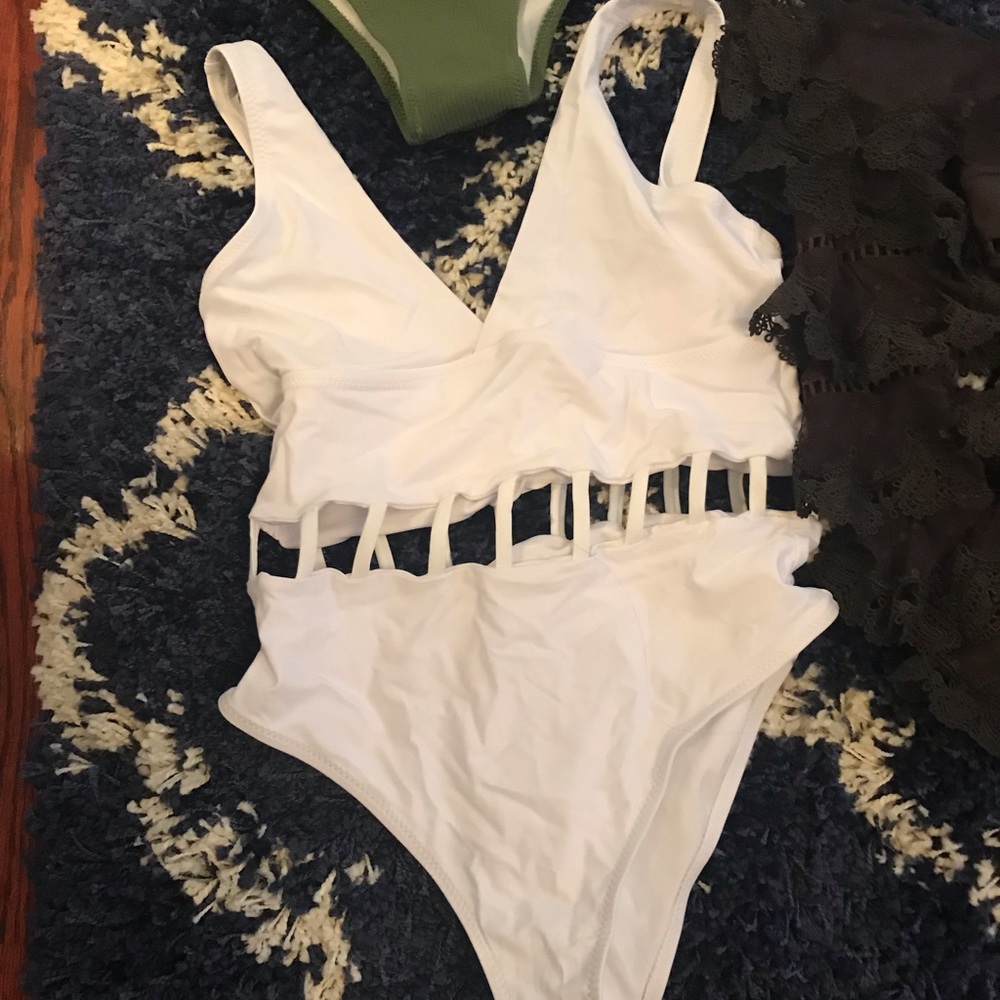 ( NEVER WORN )